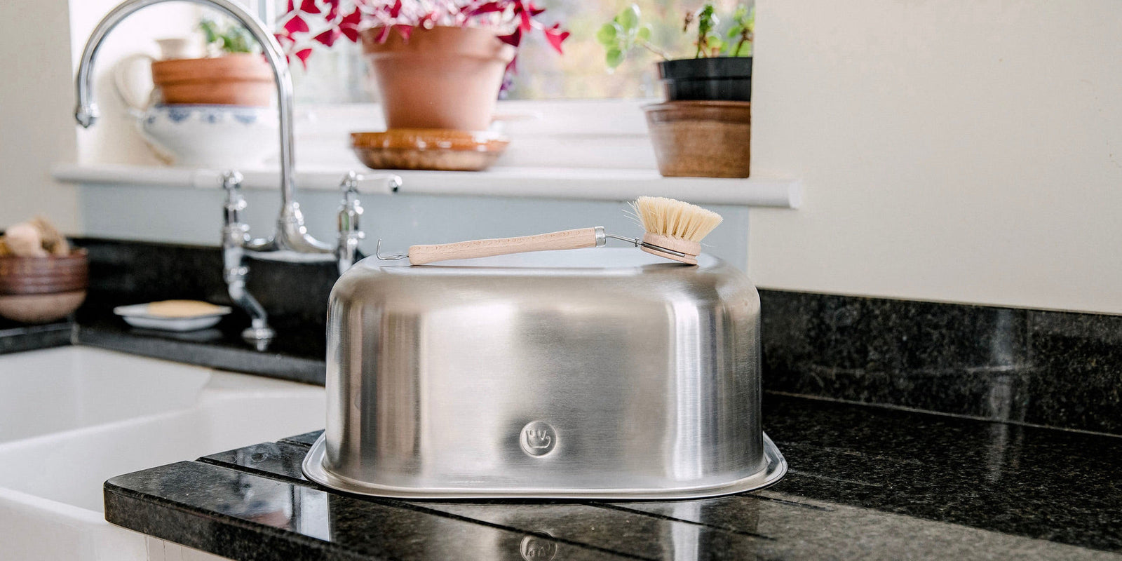 ECO-FRIENDLY WASHING UP BOWL